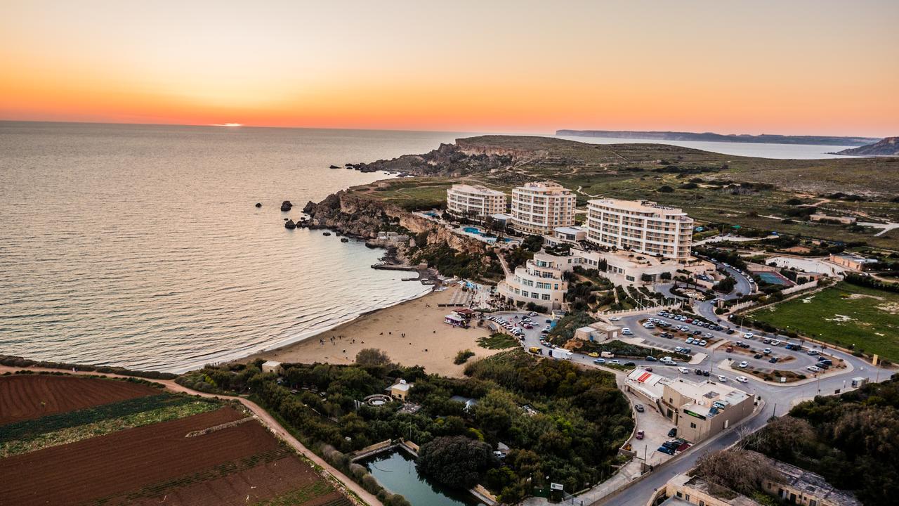 Apartman Blue Harbour Seafront Penthouse With Large Terrace With Panoramic Sea Views - By Getawaysmalta