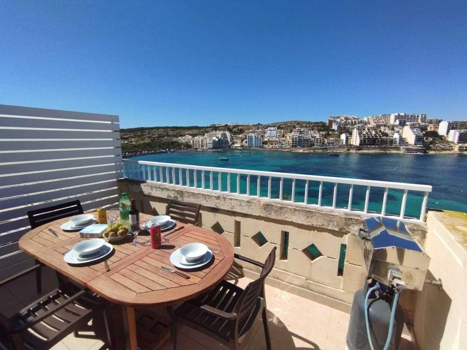 Apartment Blue Harbour Seafront Penthouse With Large Terrace With Panoramic Sea Views - By Getawaysmalta *